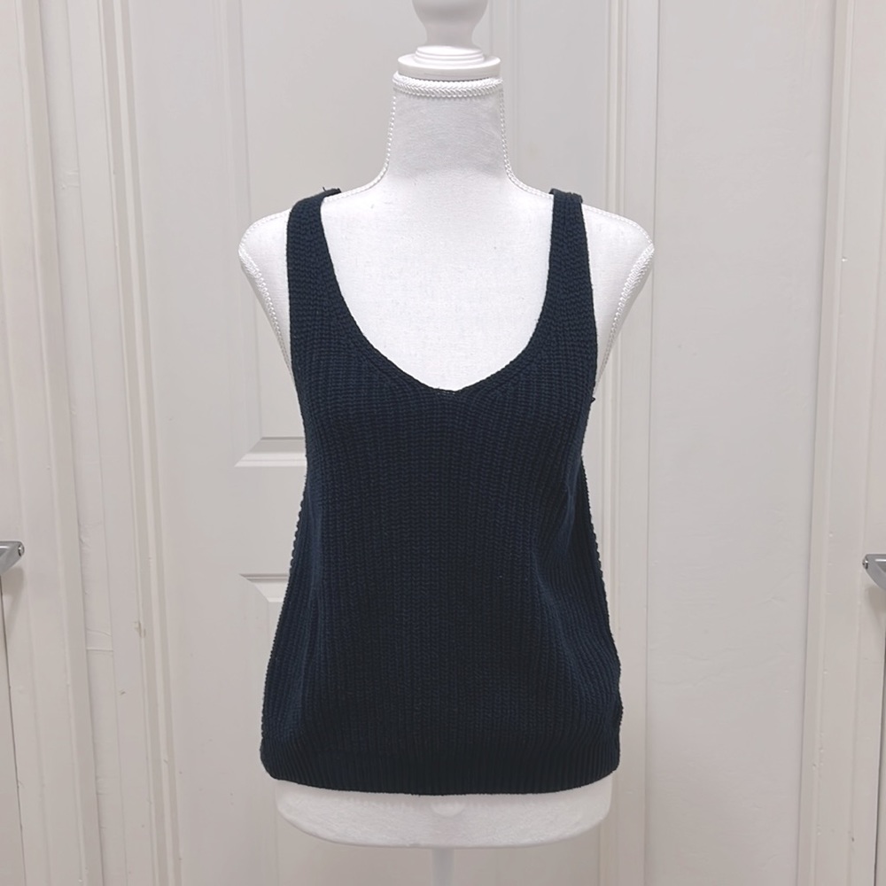 Navy Blue Knitted tank top - Medium Franchescas